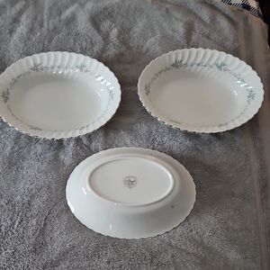 Elegant Floral Rimmed Bowls